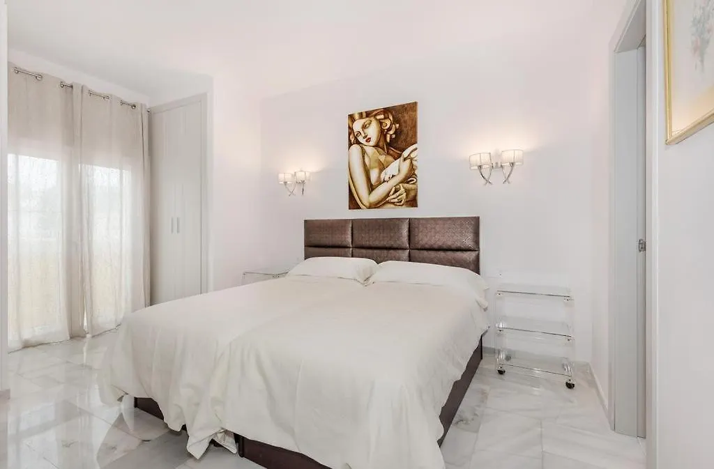 Apartamento En Puerto Marina B32 Benalmádena