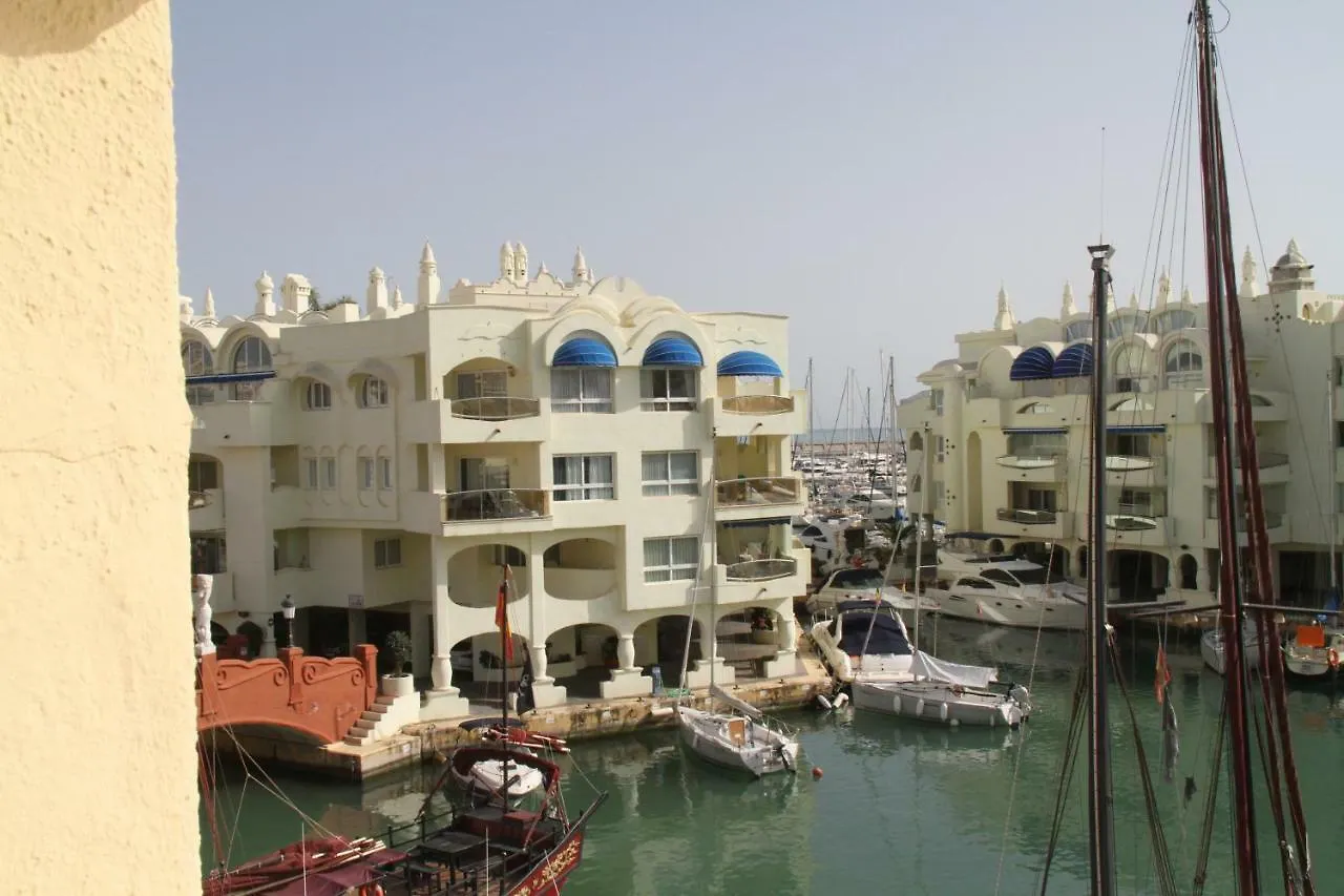 Apartamento En Puerto Marina B32 Benalmádena