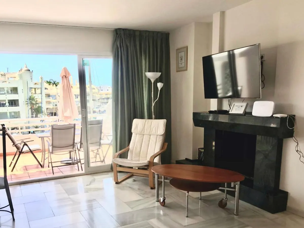 Apartamento En Puerto Marina B32 Benalmádena Apartment